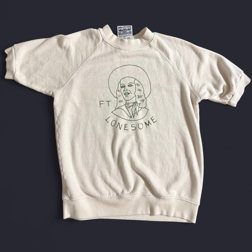 Ft. Lonesome Women’s Short Sleeved Sweatshirt